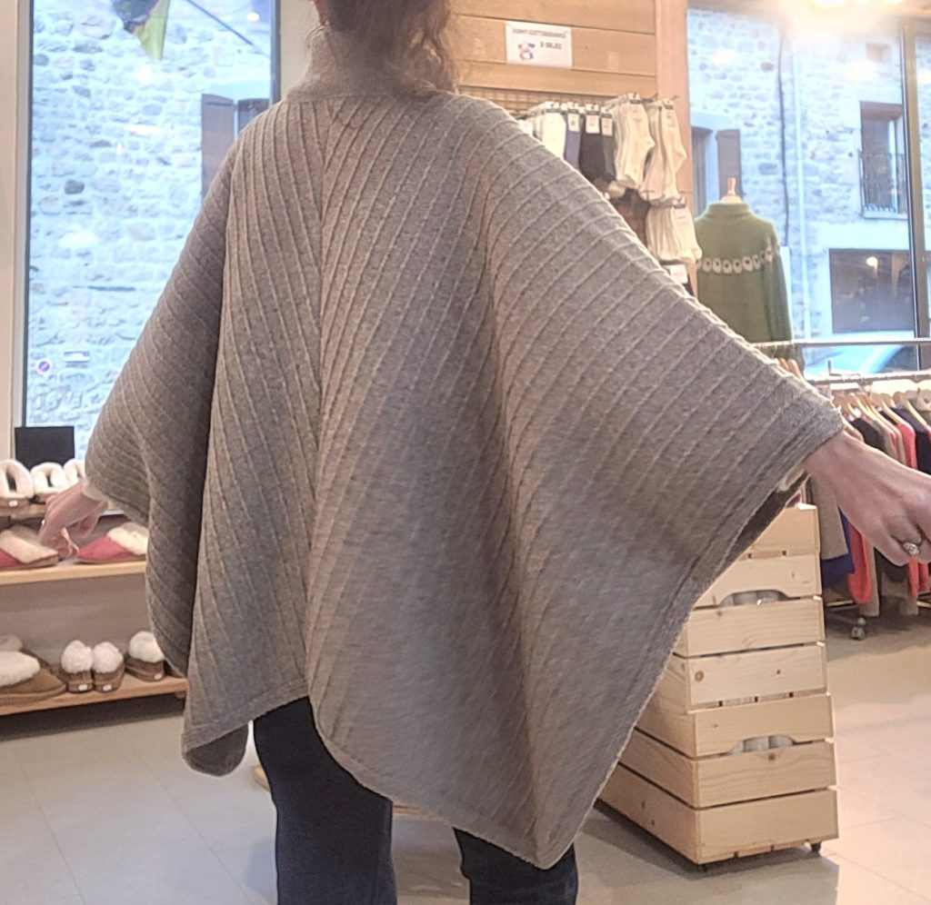 poncho france pure laine naturelle beige